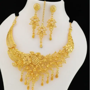 Mahima Necklace Set